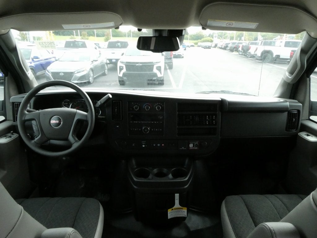 2025 GMC Savana 3500 Work Van