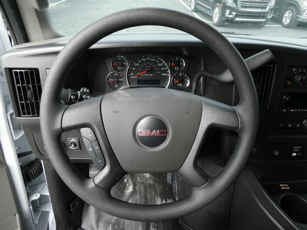 2025 GMC Savana 3500 Work Van