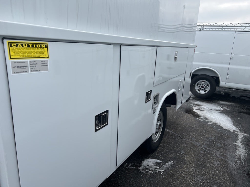 2025 GMC Savana 3500 Work Van