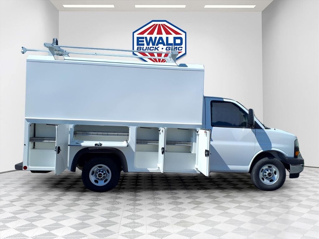 2026 GMC Savana 3500 Work Van