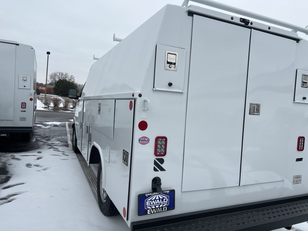 2025 GMC Savana 3500 Work Van