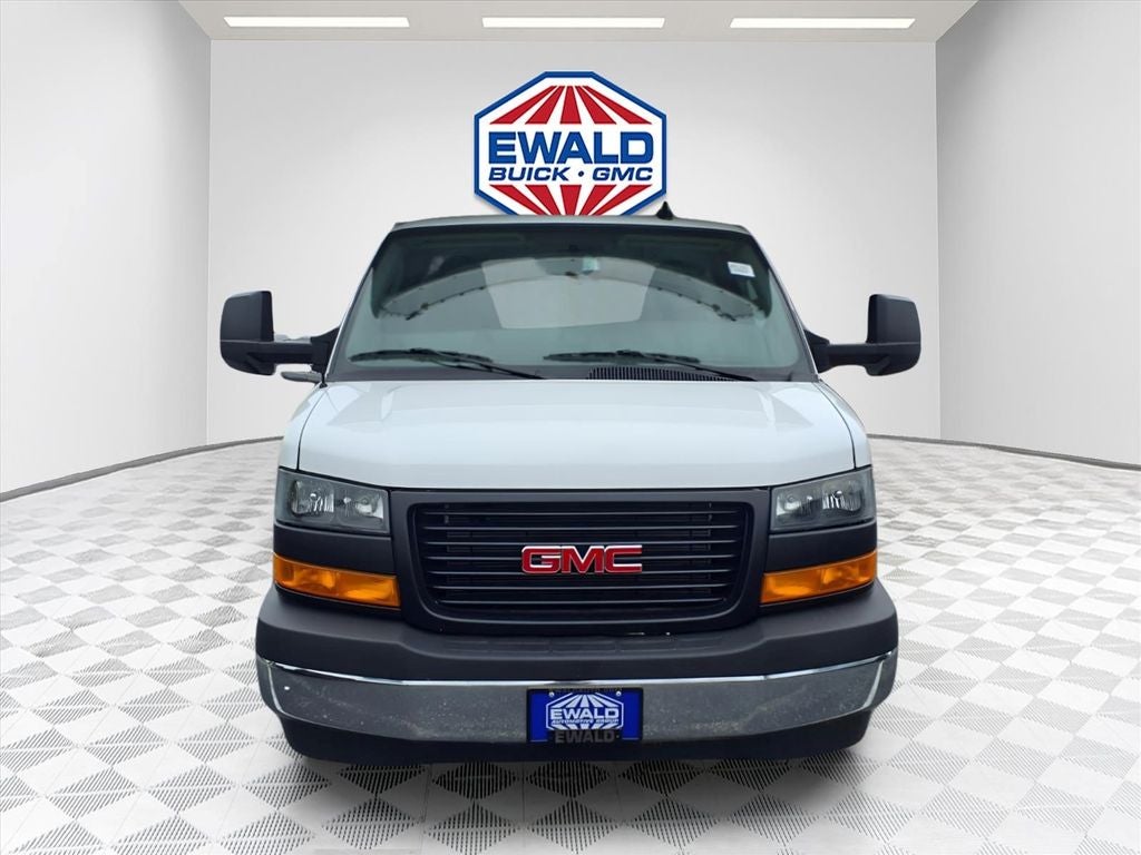 2026 GMC Savana 3500 Work Van