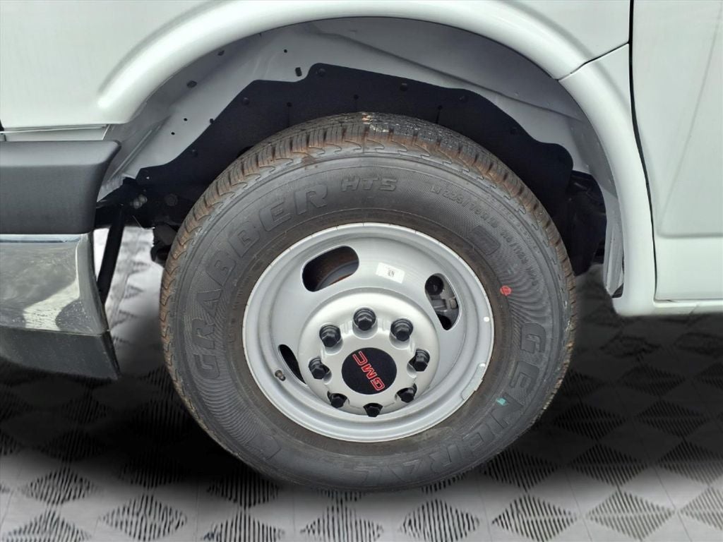 2026 GMC Savana 3500 Work Van