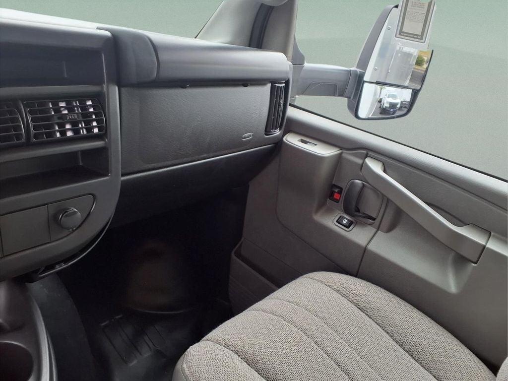 2026 GMC Savana 3500 Work Van