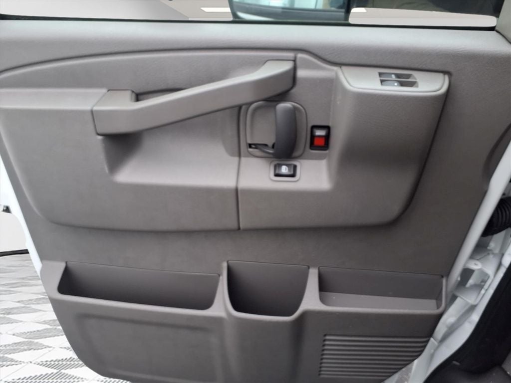 2026 GMC Savana 3500 Work Van