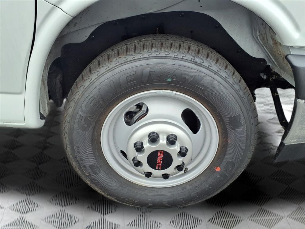 2026 GMC Savana 3500 Work Van