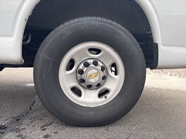 2024 Chevrolet Express 3500 LT Passenger